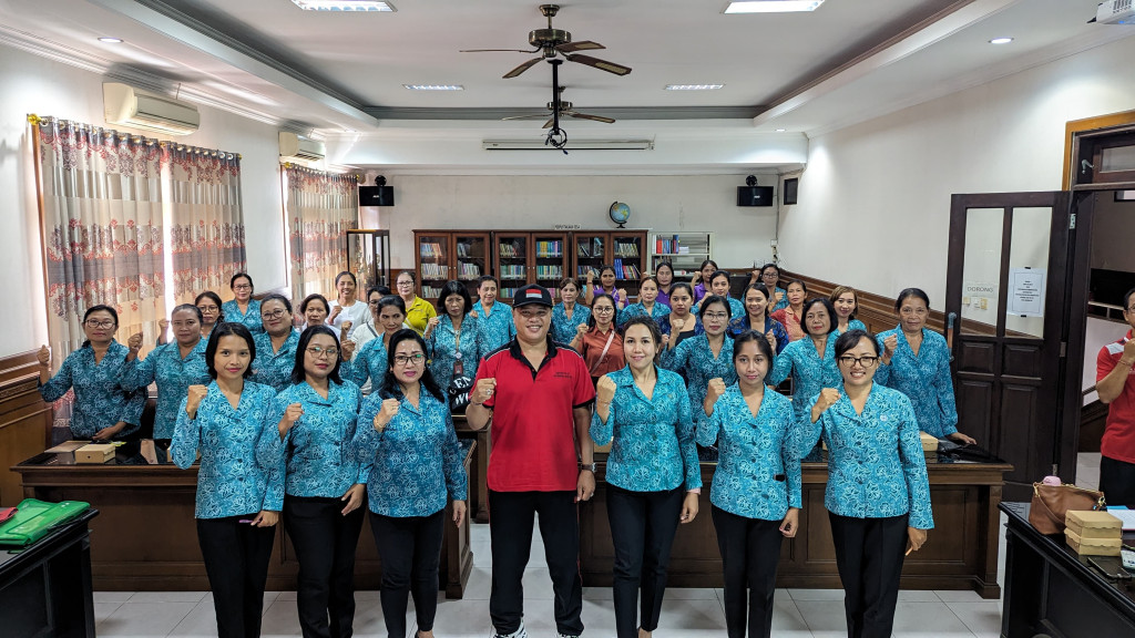 TP PKK Kecamatan Abiansemal Laksanakan Pembinaan 10 Program Pokok PKK di Desa Abiansemal Dauh Yeh Cani